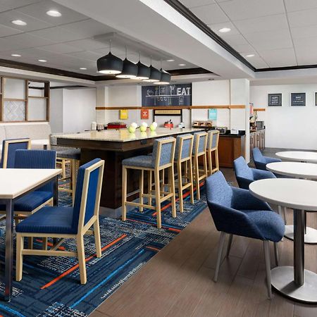 Hampton Inn Long Island/Islandia Exterior foto