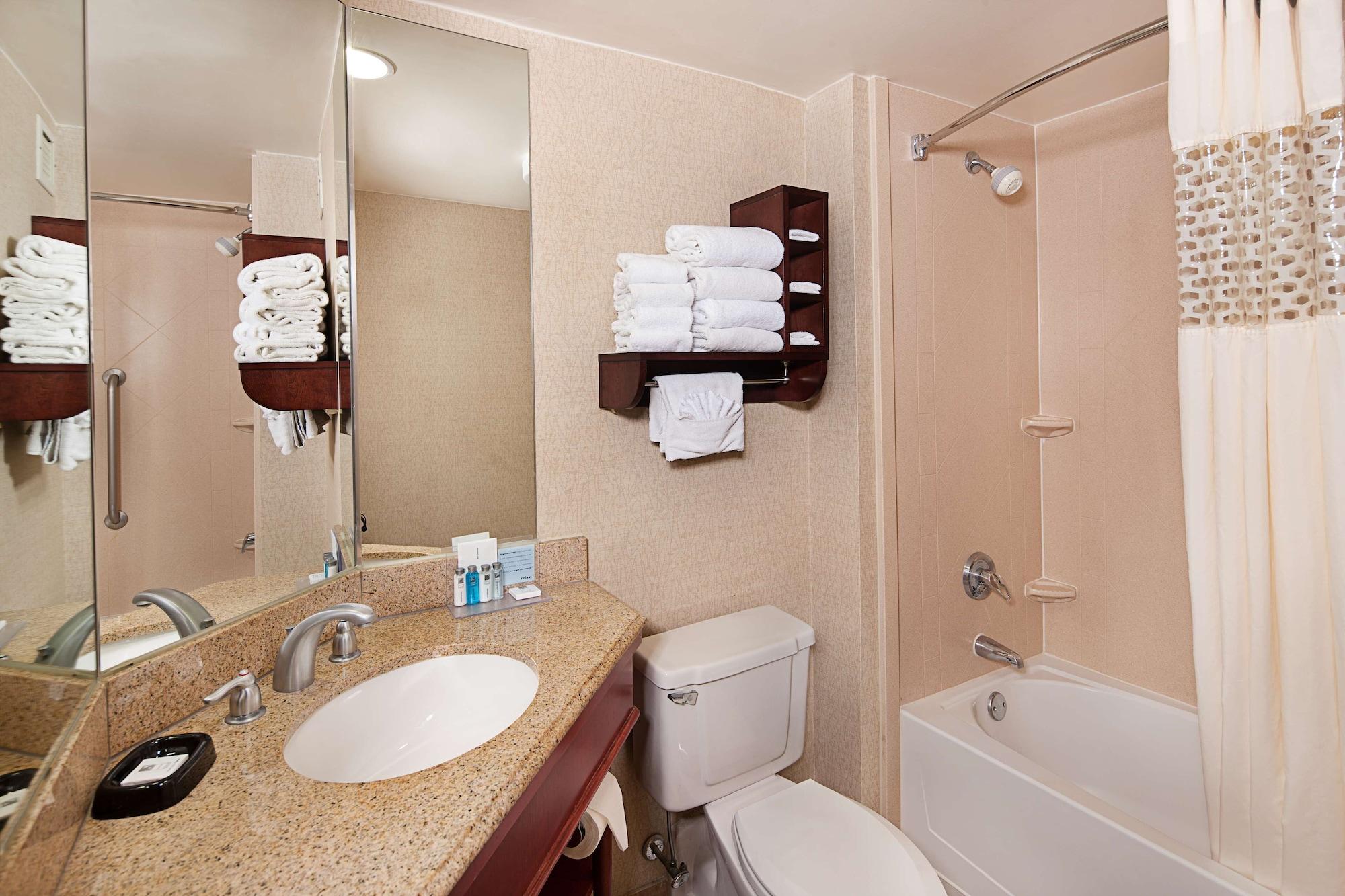 Hampton Inn Long Island/Islandia Exterior foto