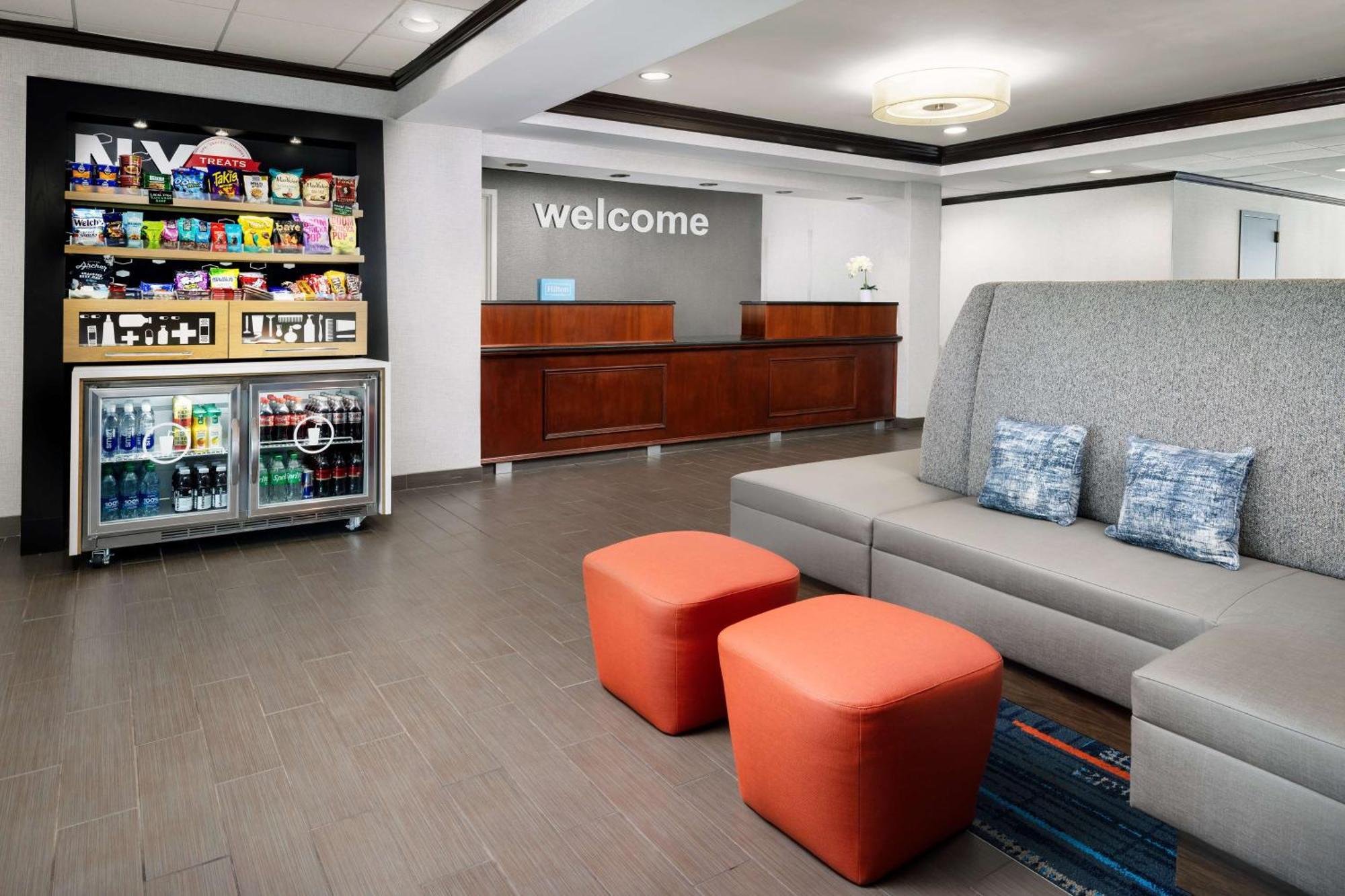 Hampton Inn Long Island/Islandia Exterior foto